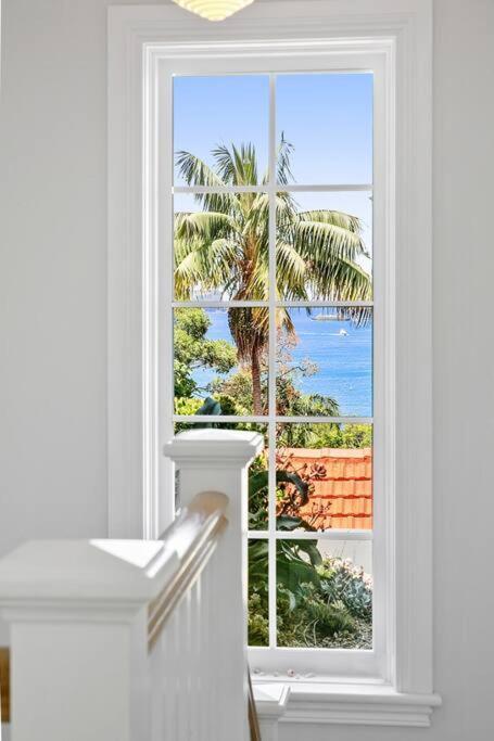 Holiday home Balmoral Hamptons House With Heated Pool And Hot Tub Sydney