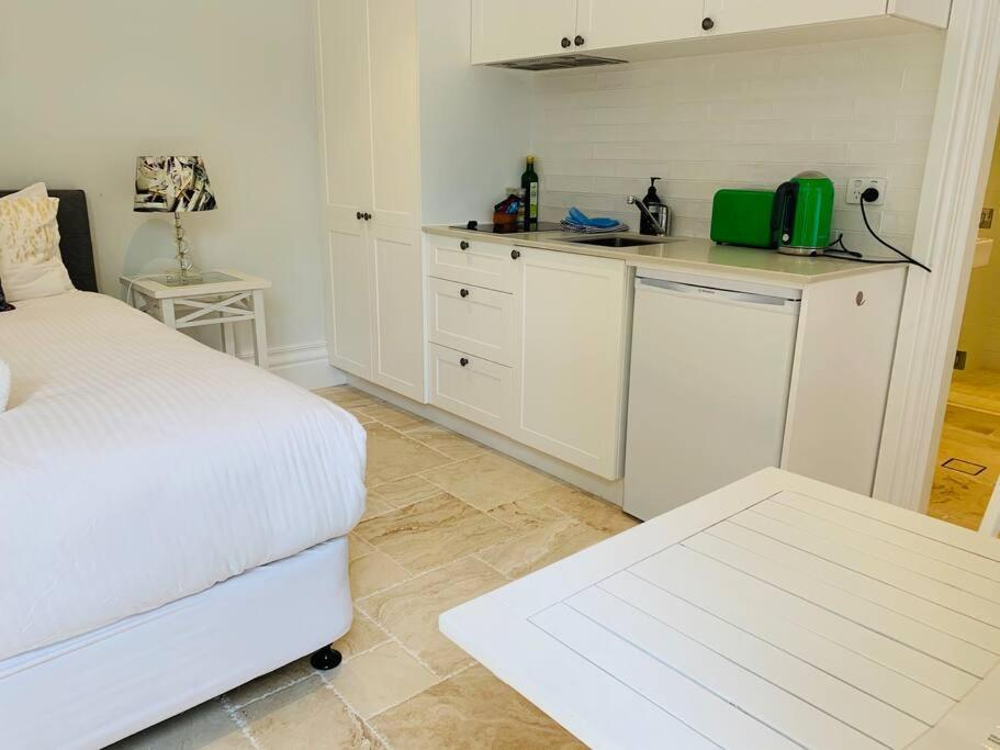 Holiday home Balmoral Hamptons House With Heated Pool And Hot Tub