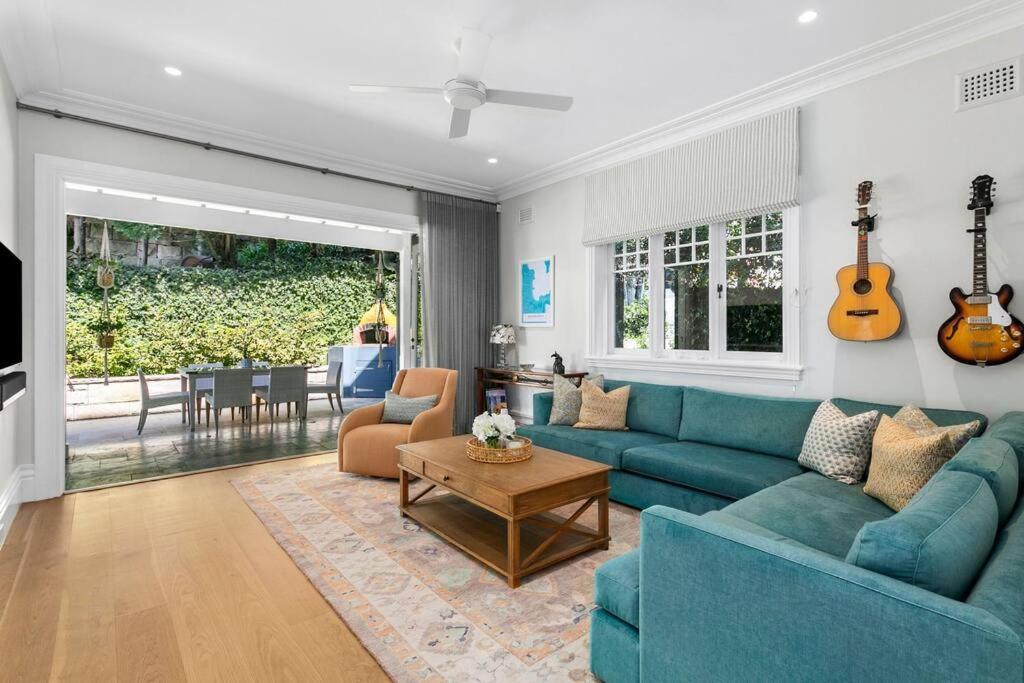 Balmoral Hamptons House With Heated Pool And Hot Tub